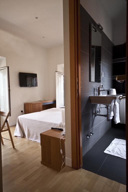 Tourist House B&B Roma Phòng bức ảnh